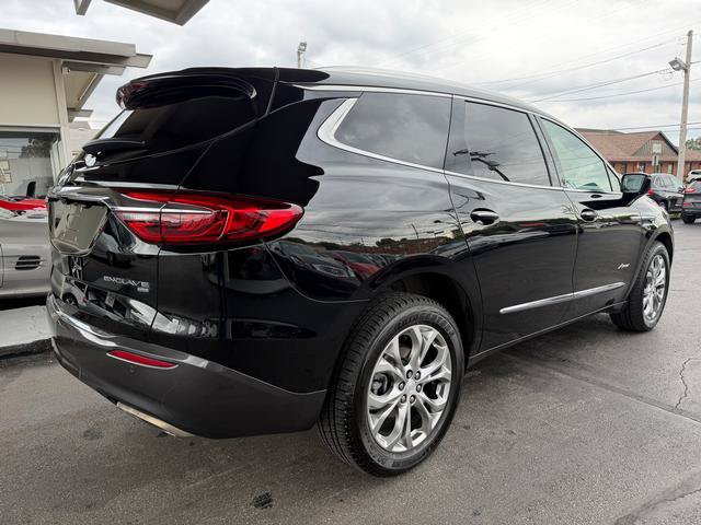 Used 2019 Buick Enclave Avenir w/ Avenir Technology Package AWD/4WD image 3