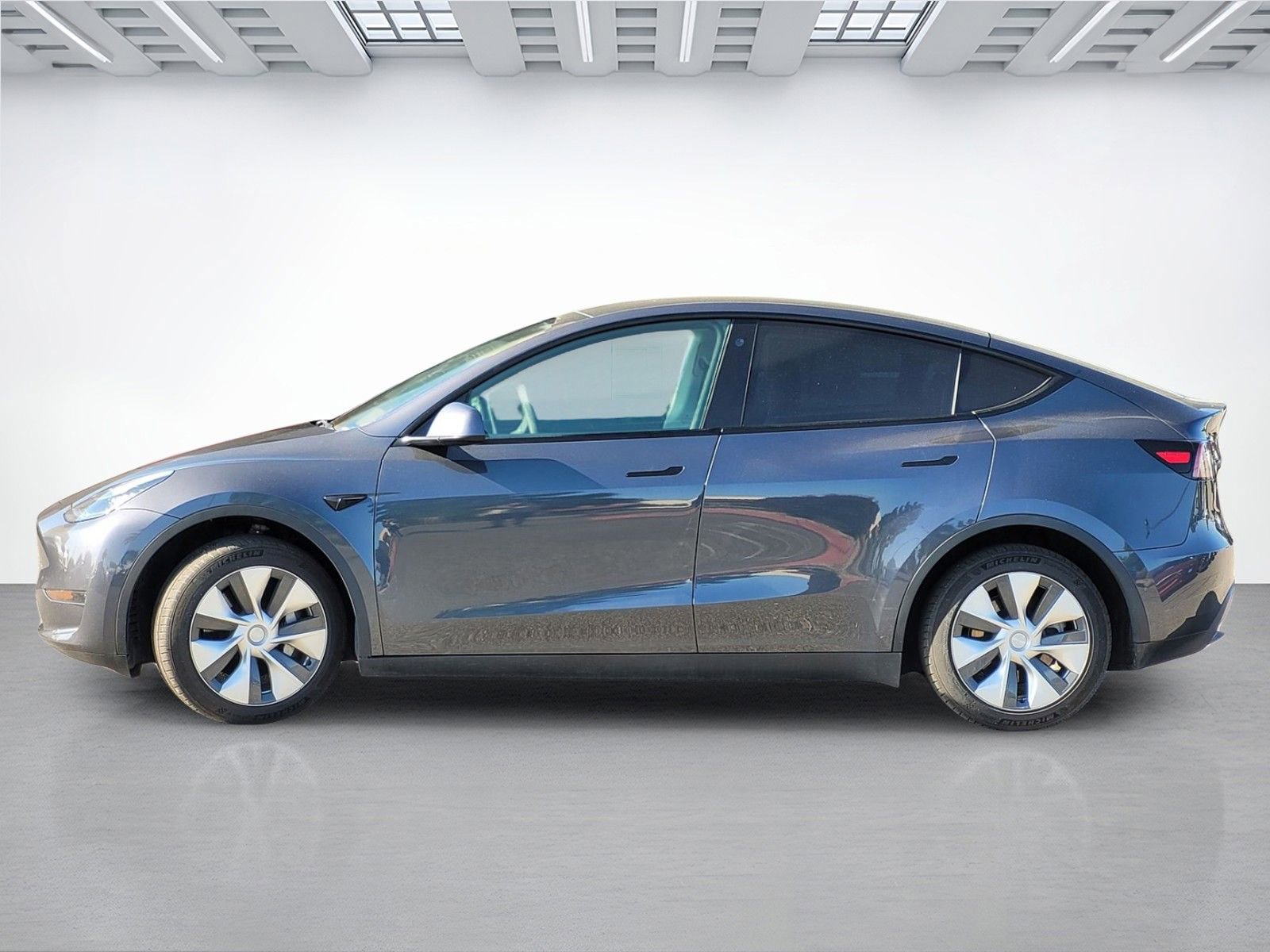 Used 2022 Tesla Model Y Long Range AWD/4WD image 14