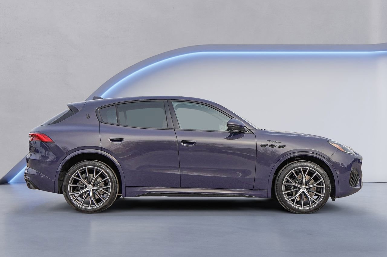 New 2026 Maserati Grecale Modena image 4