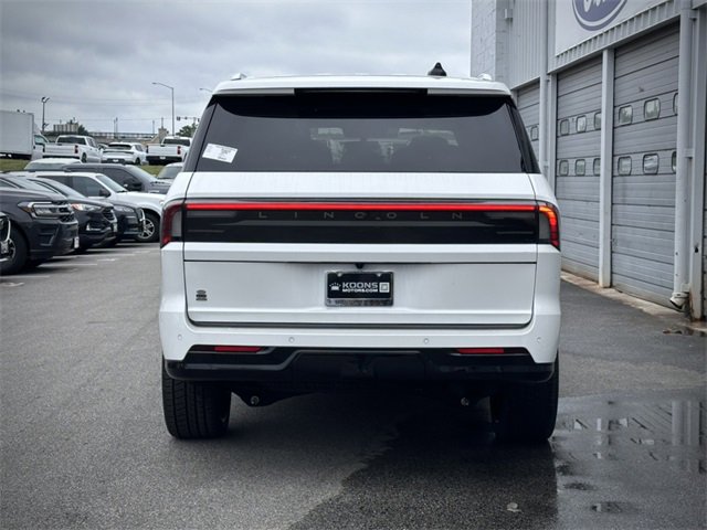 New 2025 Lincoln Navigator Black Label image 9