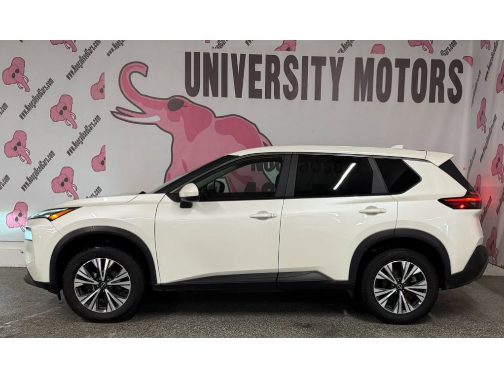 Used 2023 Nissan Rogue SV image 9