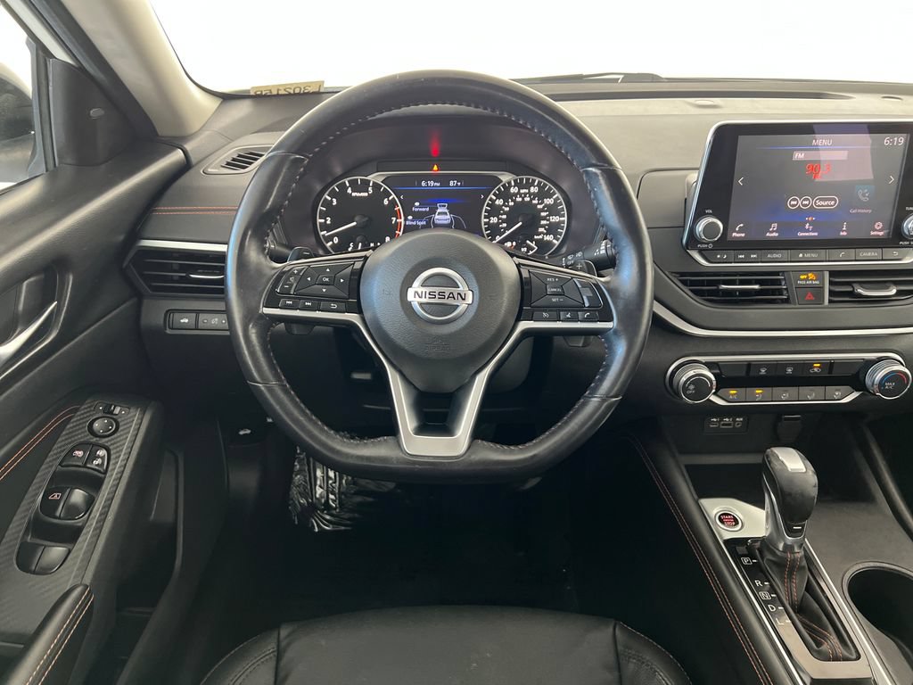 Used 2019 Nissan Altima 2.5 SR FWD image 16