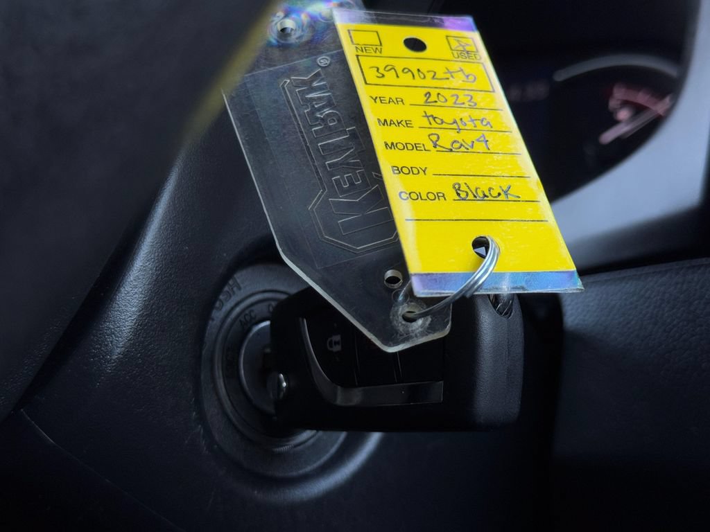 Certified 2023 Toyota RAV4 LE FWD image 32