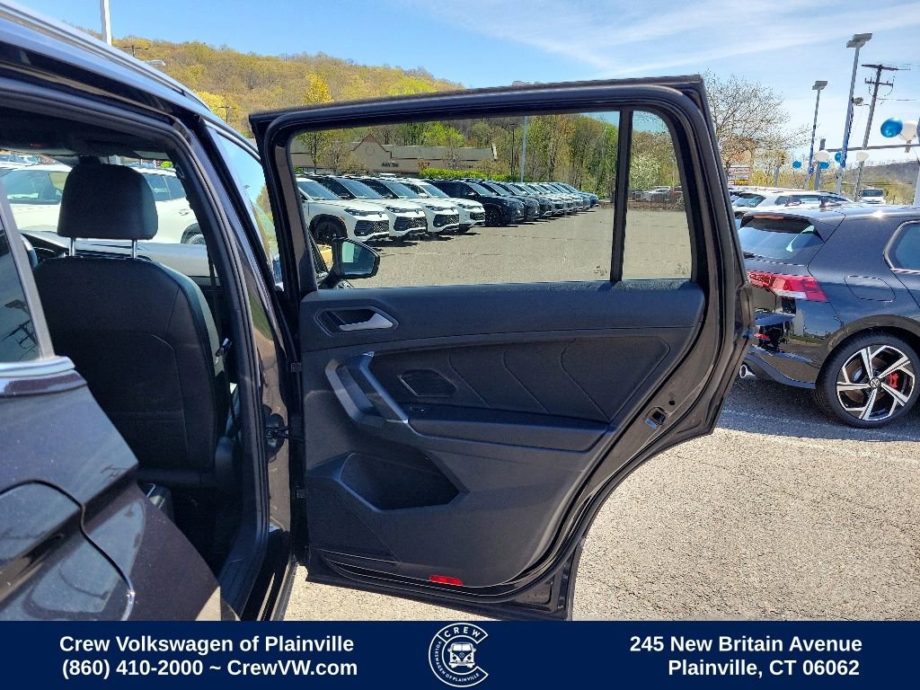 Used 2020 Volkswagen Tiguan SEL Premium R-Line w/ 3rd Row Seat Package AWD/4WD image 47