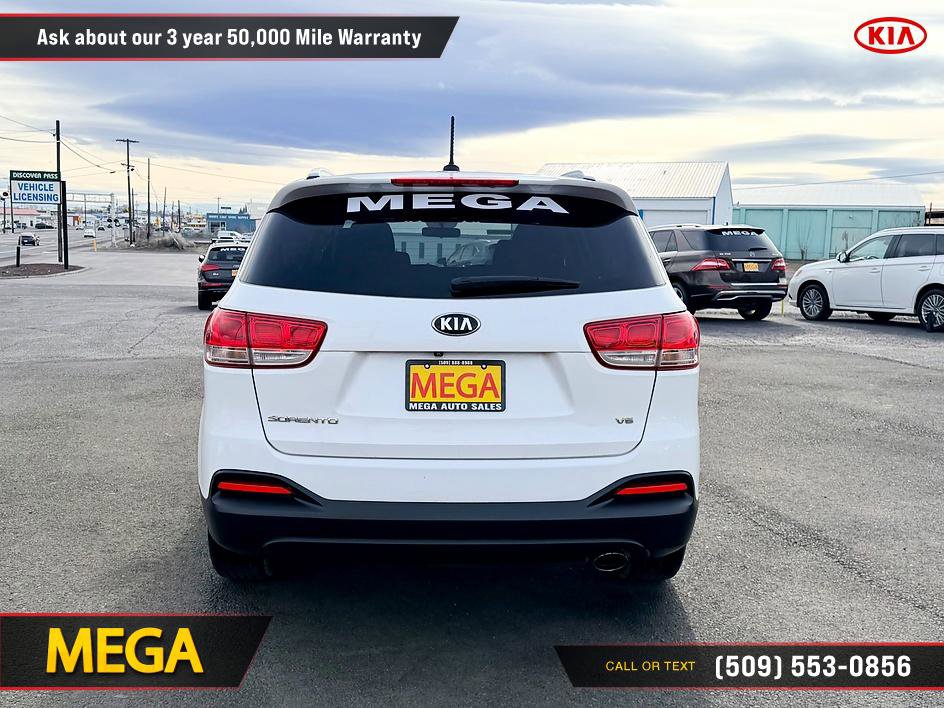 Used 2016 Kia Sorento LX AWD/4WD image 10