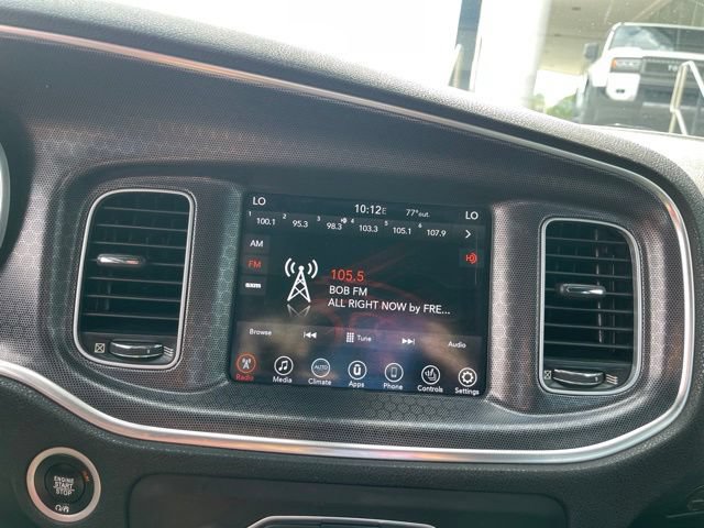 Used 2017 Dodge Charger SXT AWD/4WD image 9