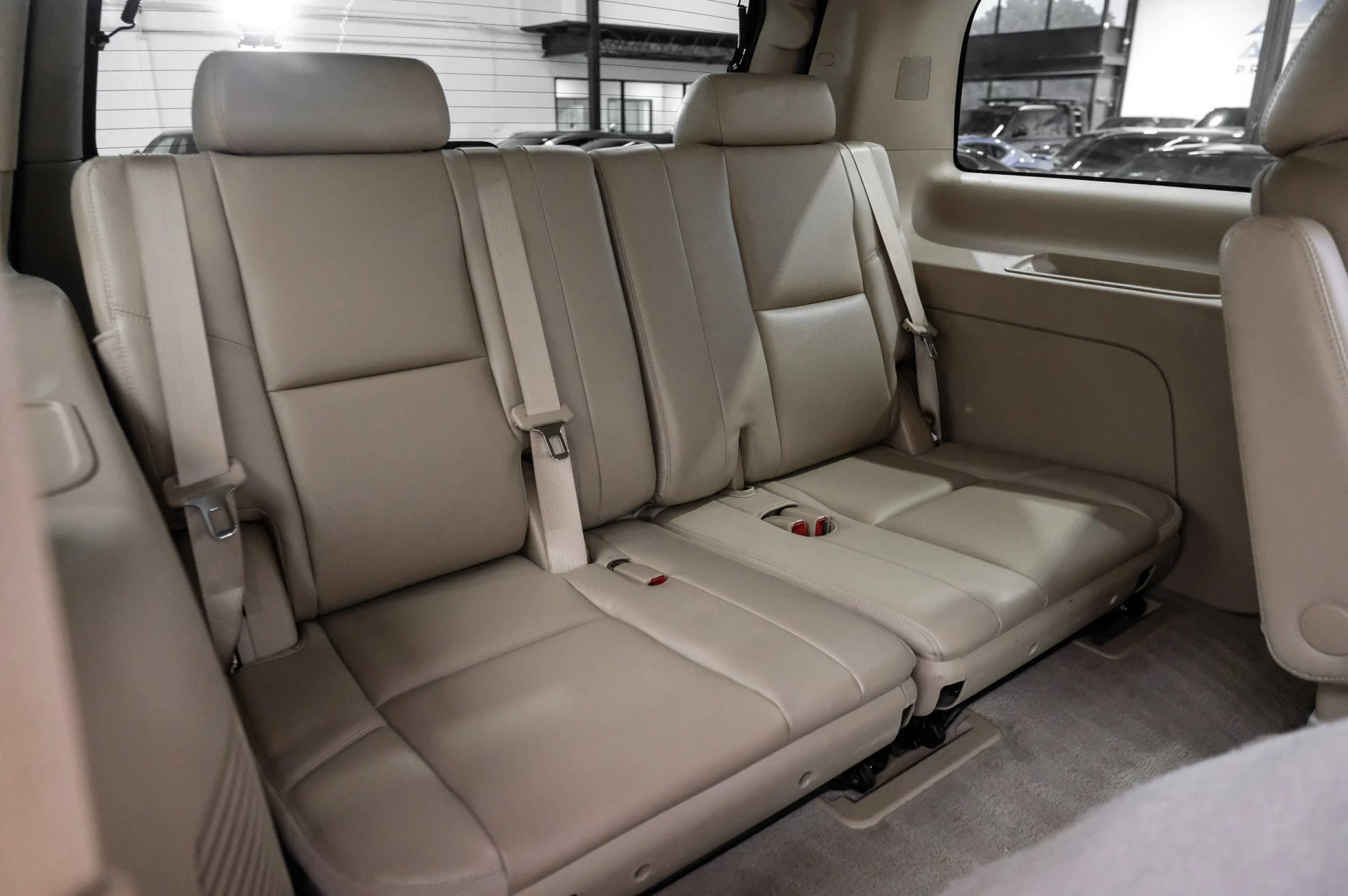 Used 2013 Chevrolet Tahoe LTZ RWD image 45