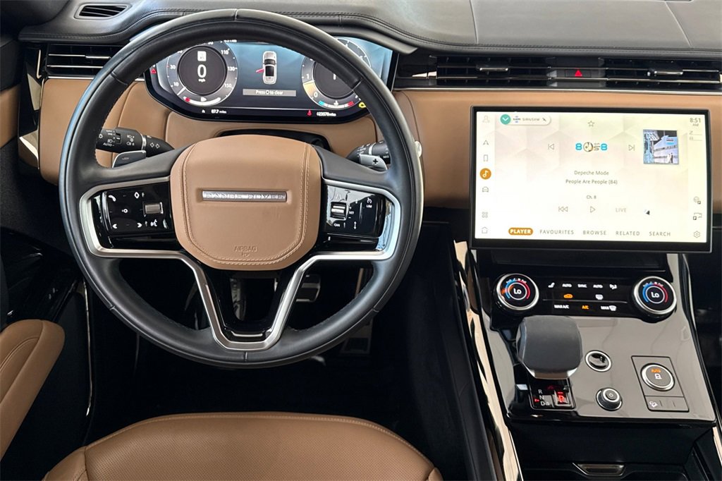 Used 2023 Land Rover Range Rover Sport SE image 17