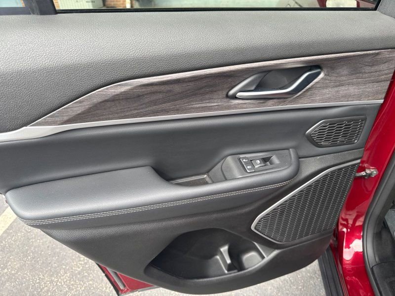 Used 2023 Jeep Grand Cherokee 4WD 4xe image 26