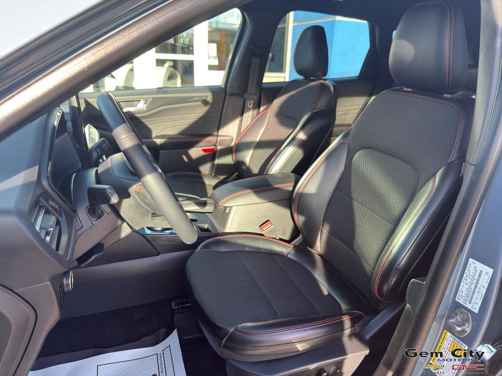 Used 2024 Ford Escape ST-Line w/ Tech Pack #1 image 18