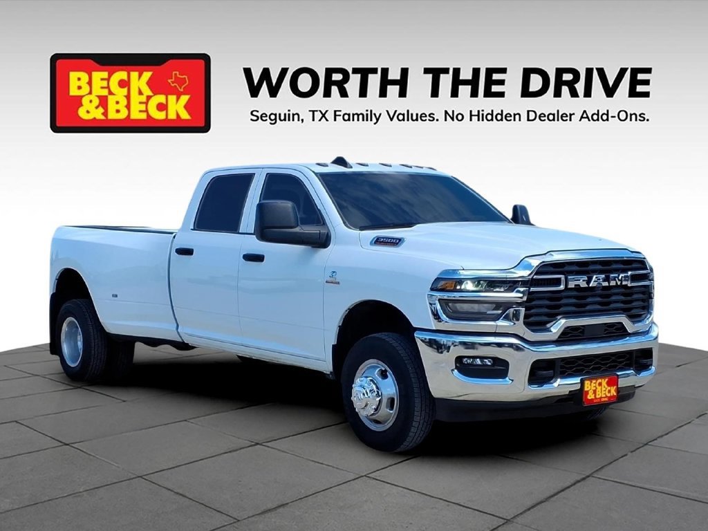 Used 2026 RAM 3500 Tradesman w/ Chrome Appearance Group A AWD/4WD image 3