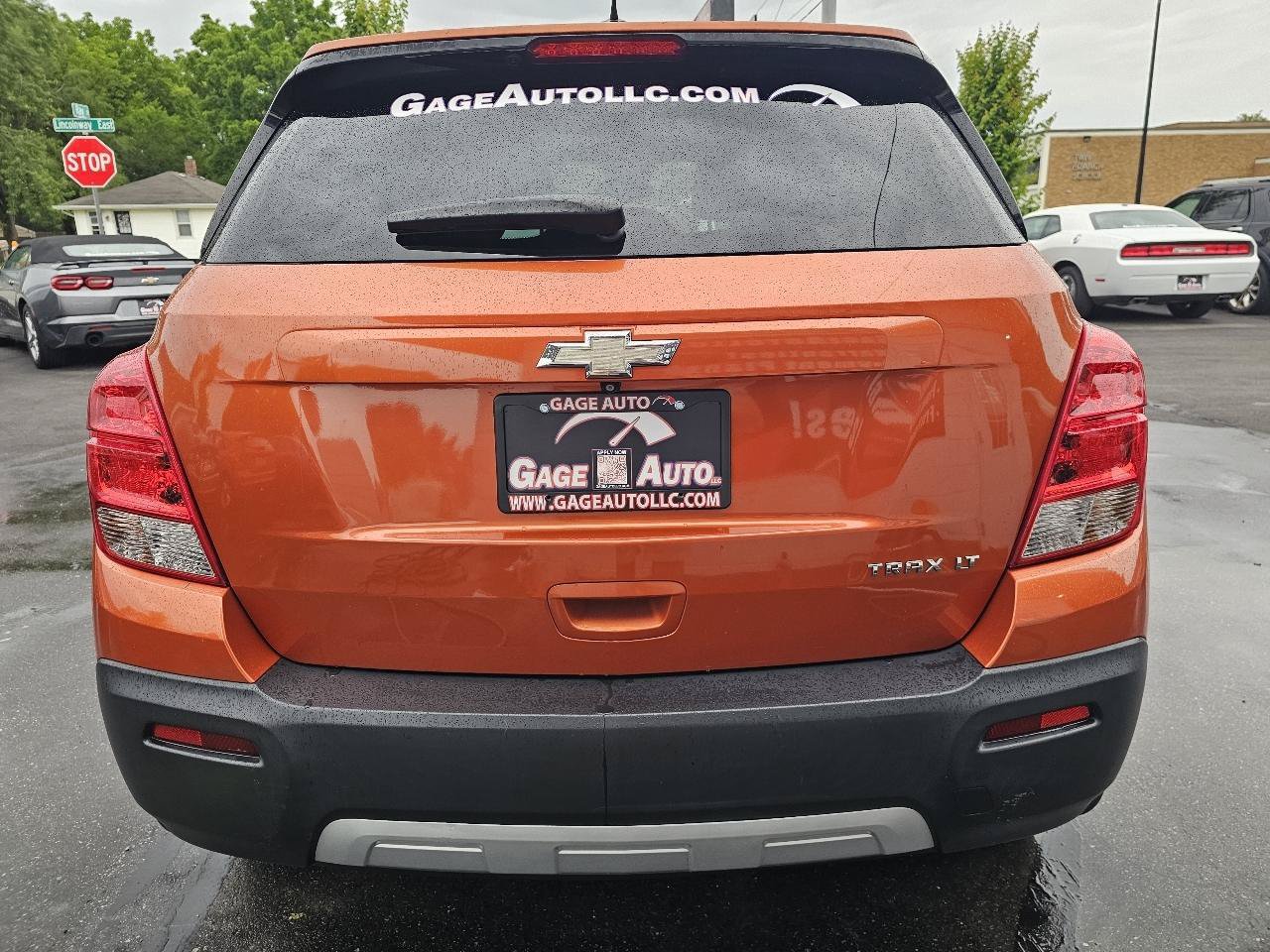 Used 2015 Chevrolet Trax LT w/ LT Sun and Sound Package FWD image 10