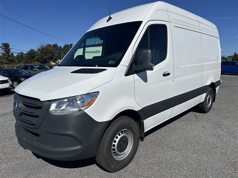 Used 2026 Mercedes-Benz Sprinter 2500 image 1