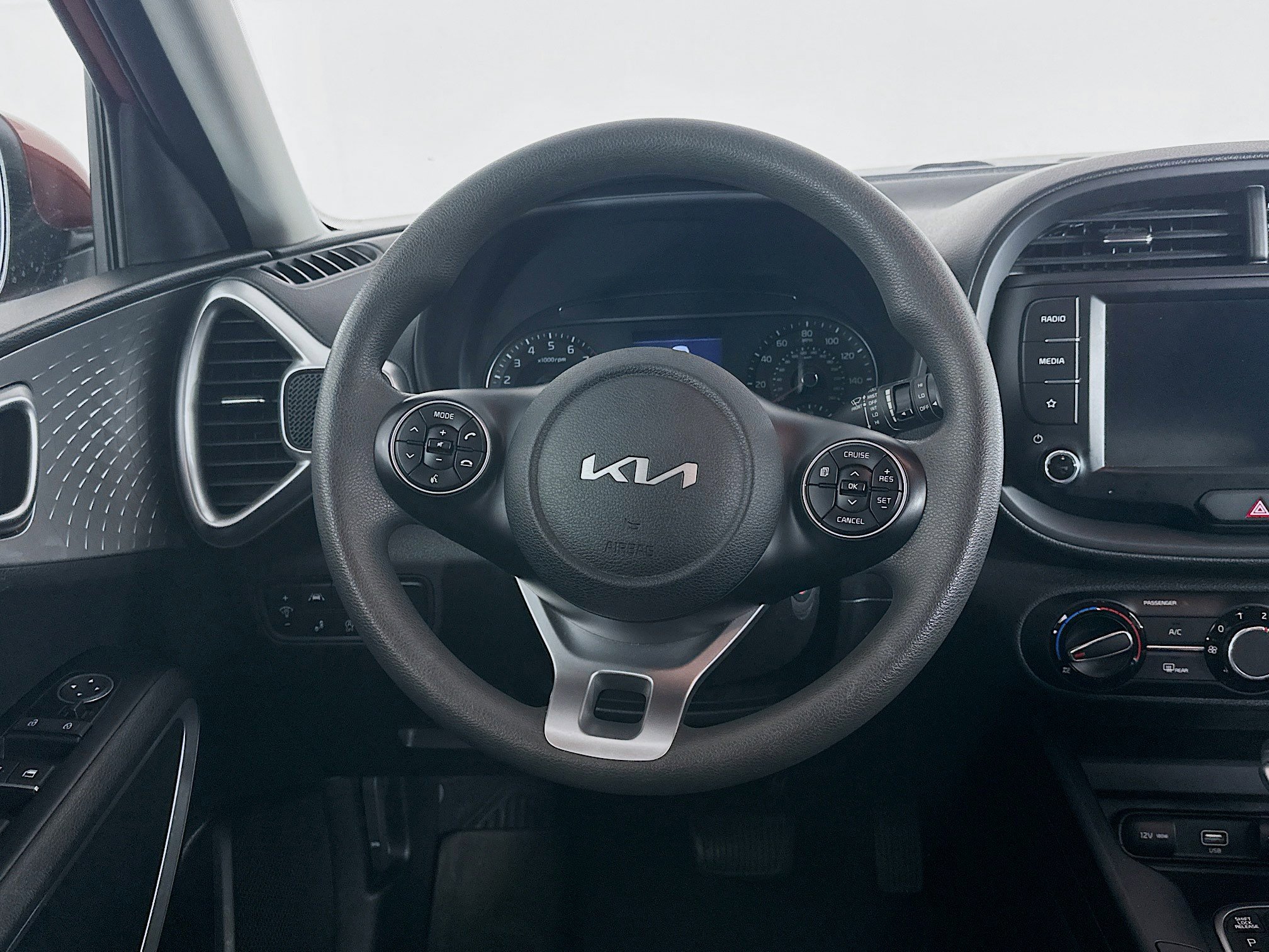 Used 2022 Kia Soul LX w/ Technology Package FWD image 18