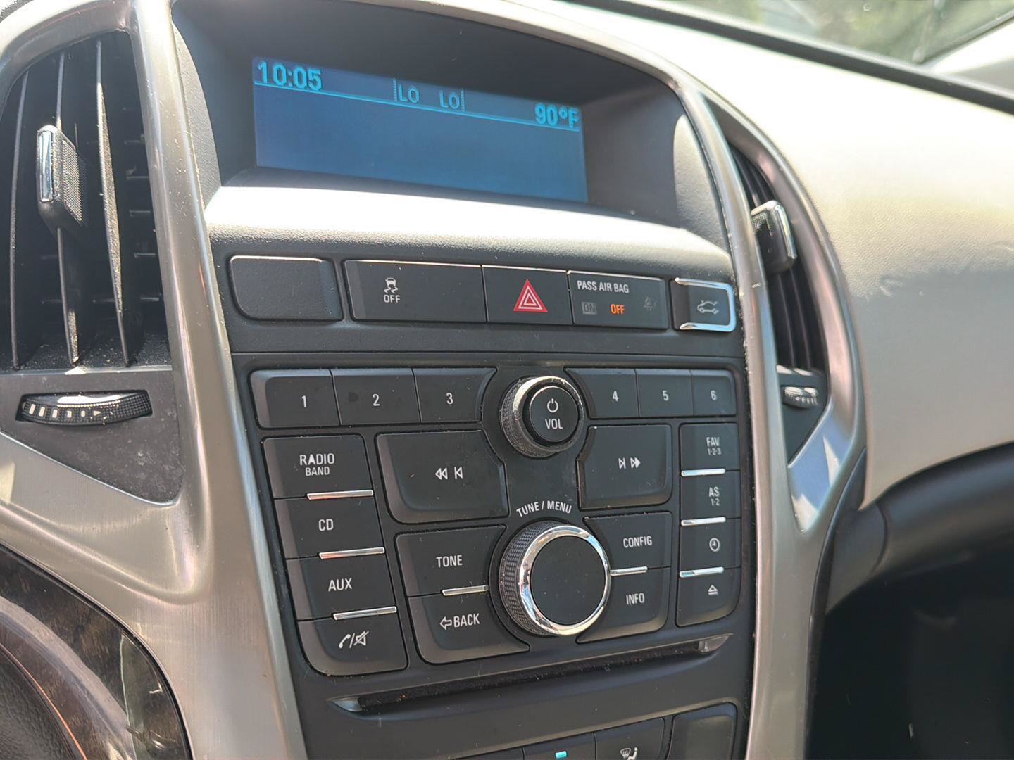 Used 2016 Buick Verano FWD image 24