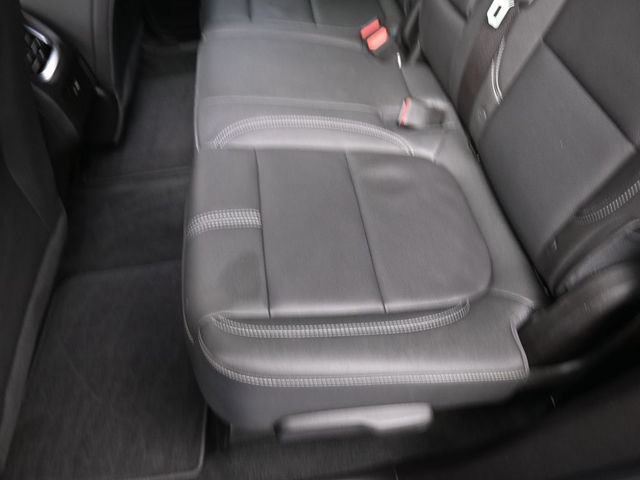Used 2024 Chevrolet Blazer LT w/ LPO, Black Grille Bar Package FWD image 21
