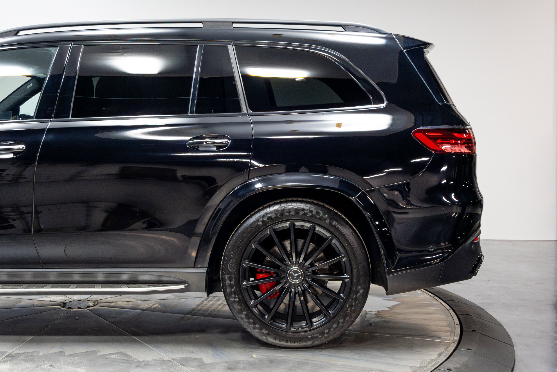 Used 2024 Mercedes-Benz GLS 63 AMG 4MATIC image 43