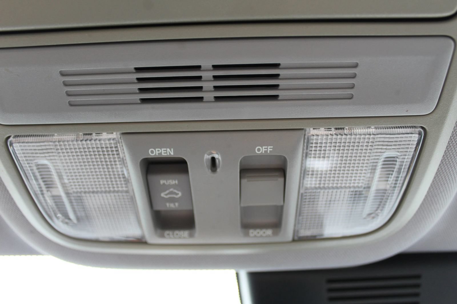 Used 2019 Honda Accord EX image 24