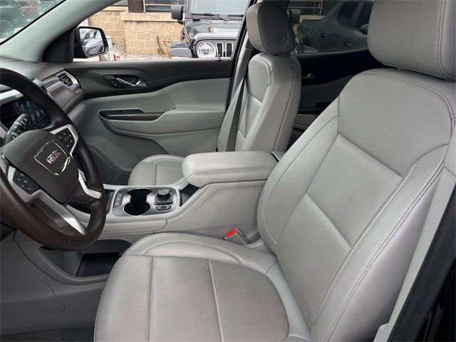 Used 2023 GMC Acadia SLT image 10