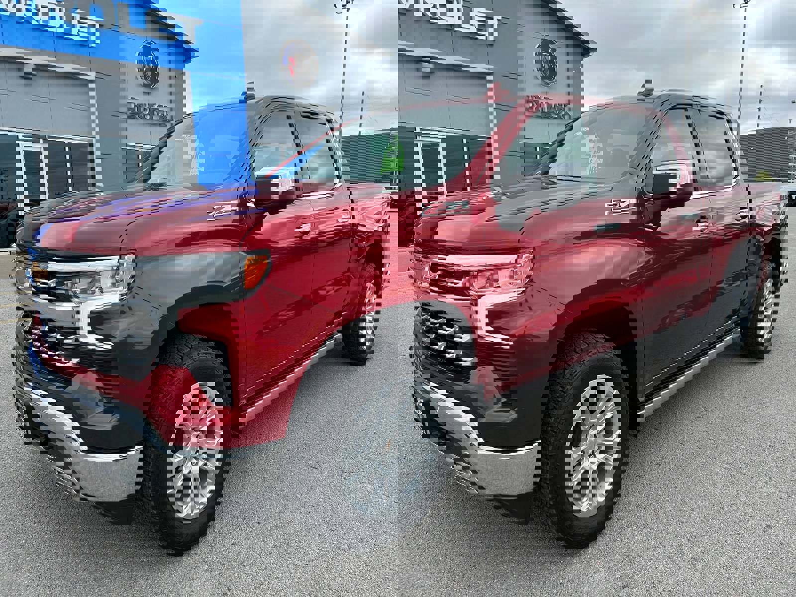 New 2025 Chevrolet Silverado 1500 LTZ w/ LTZ Convenience Package II image 1