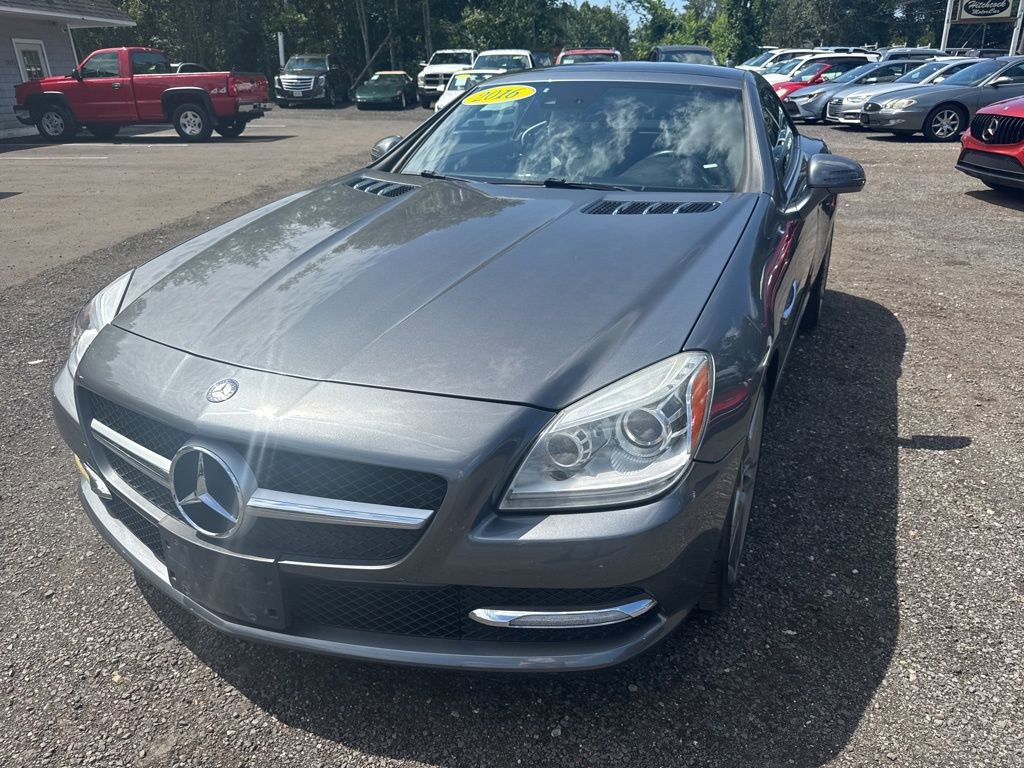 Used 2016 Mercedes-Benz SLK 300 image 2