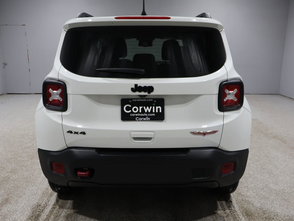 Certified 2023 Jeep Renegade Trailhawk image 4