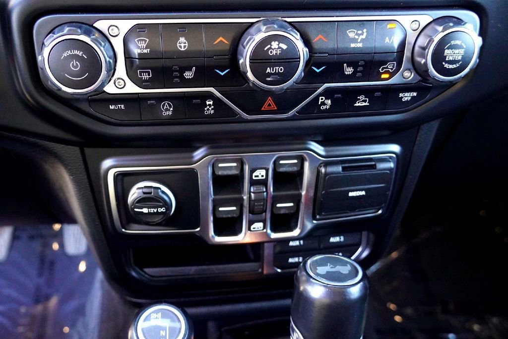 Used 2021 Jeep Wrangler Unlimited Sahara w/ Safety Group image 17