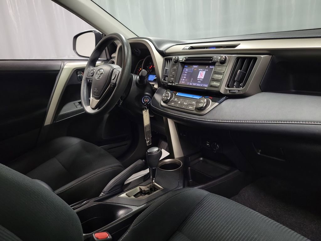 Used 2014 Toyota RAV4 XLE image 24
