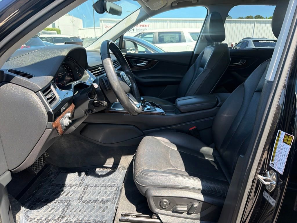 Used 2018 Audi Q7 3.0T Prestige AWD/4WD image 14