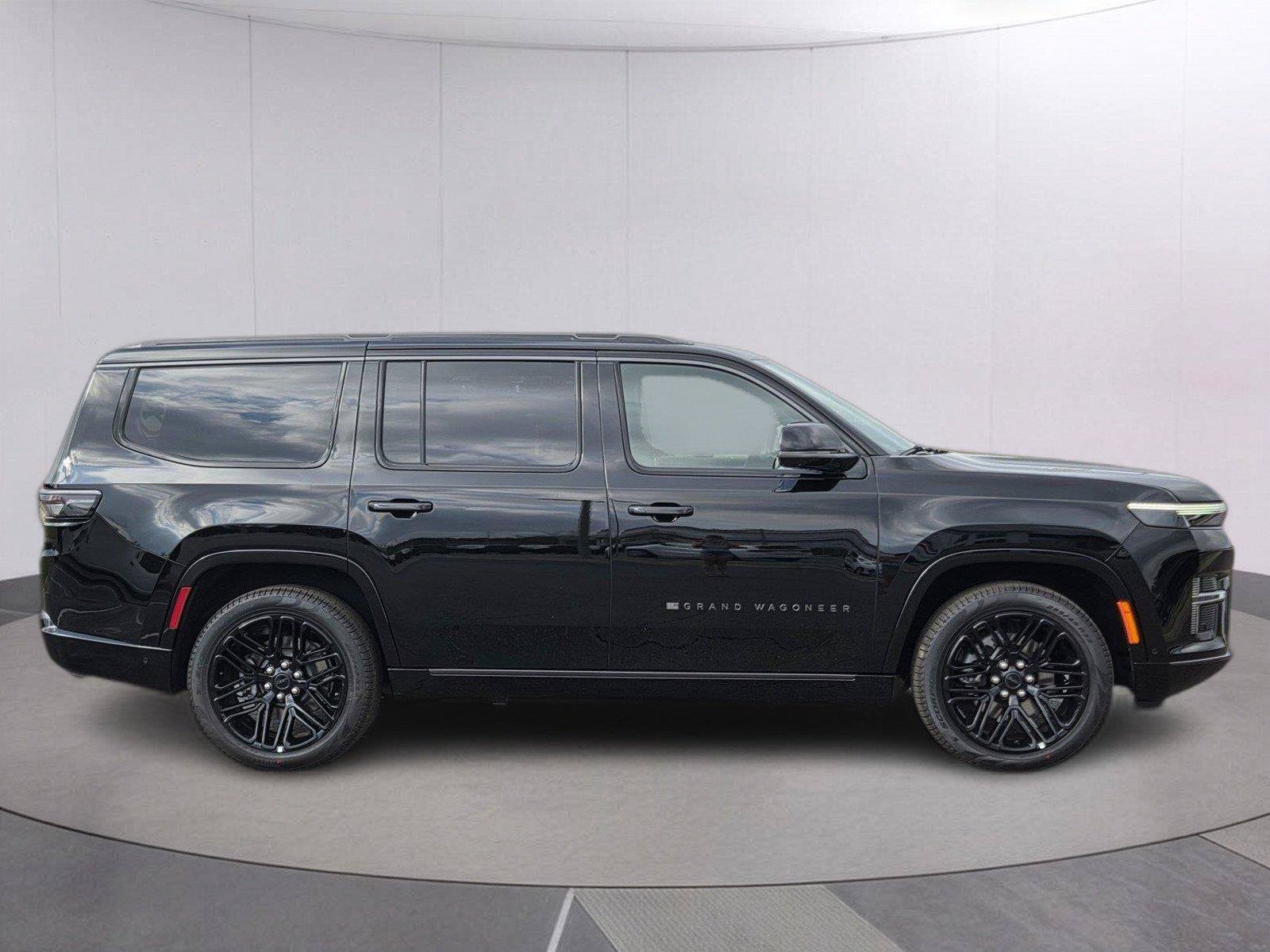 New 2026 Jeep Grand Wagoneer Limited AWD/4WD image 4