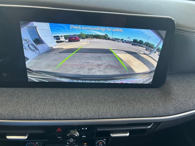 Used 2026 Nissan Kicks SV FWD image 14