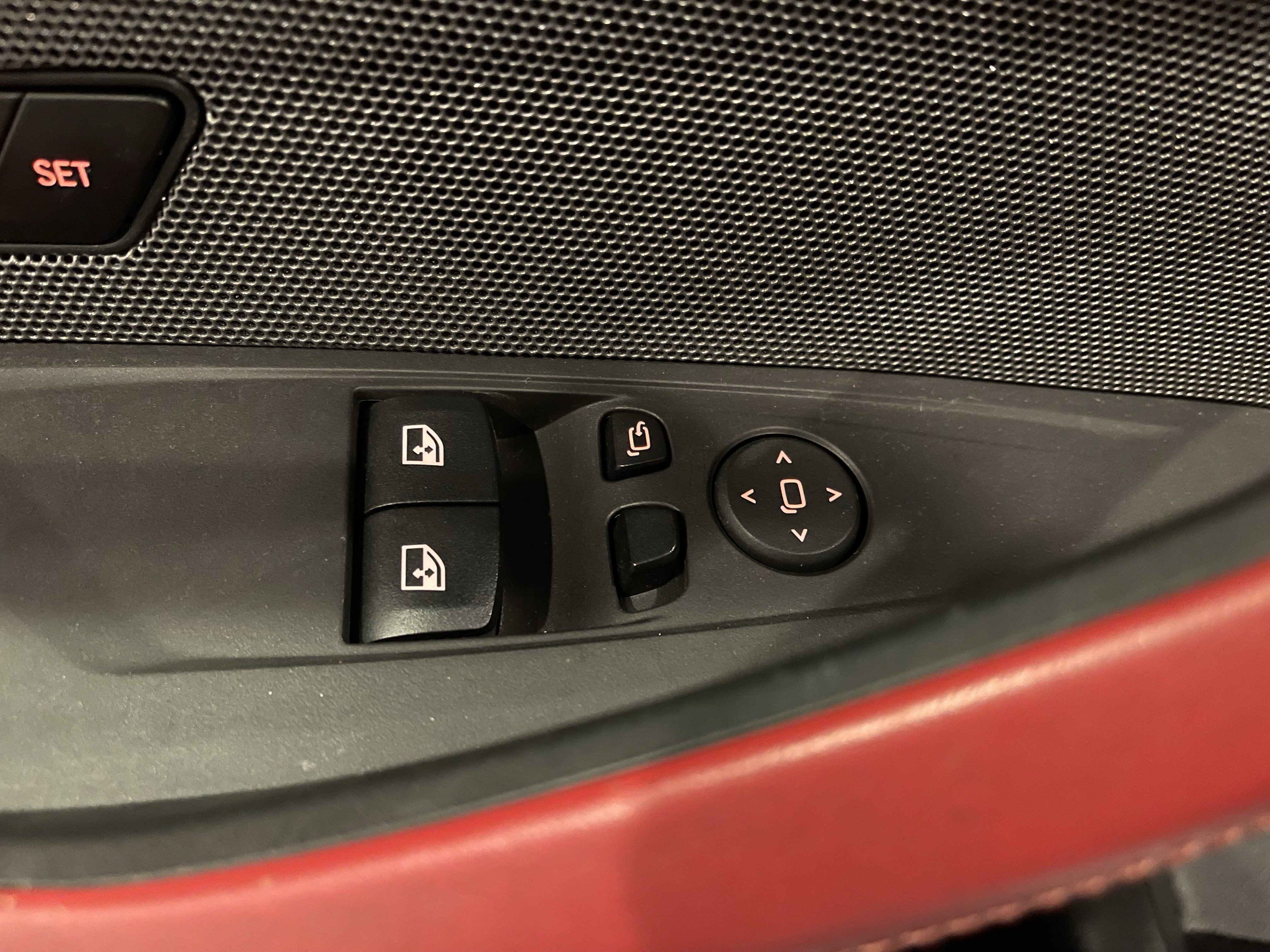 Used 2024 BMW M4 Competition w/ Executive Package image 11