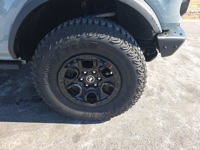 Certified 2023 Ford Bronco Wildtrak image 5