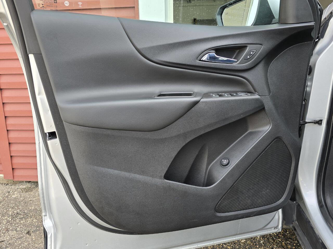 Used 2022 Chevrolet Equinox LT image 10