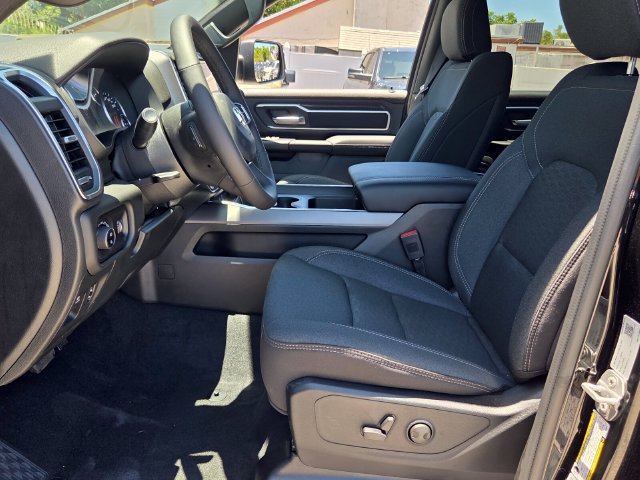 New 2026 RAM 1500 Big Horn AWD/4WD image 12