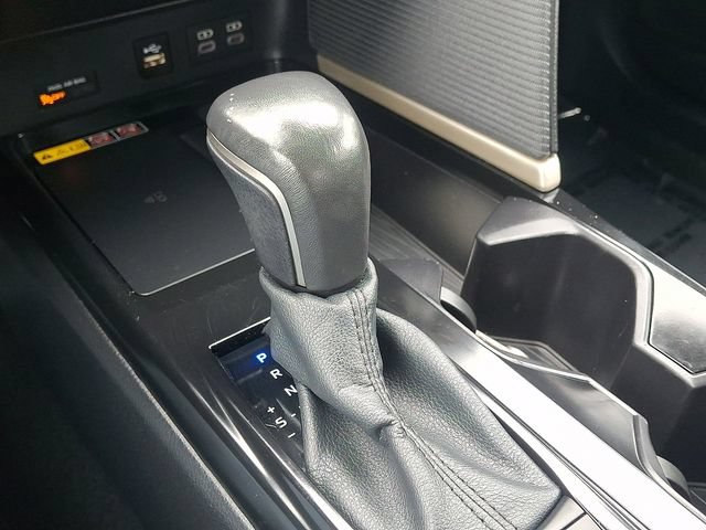 Used 2025 Toyota Camry SE FWD image 14