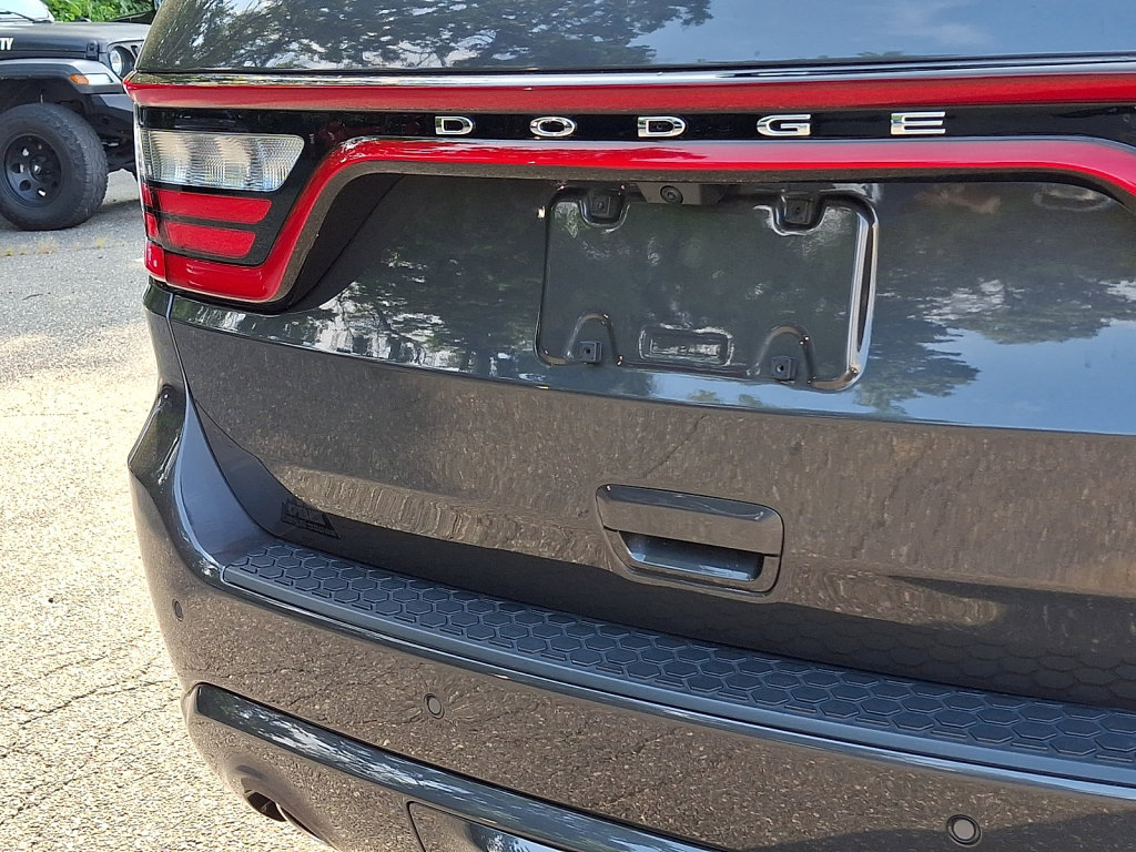 Used 2023 Dodge Durango R/T AWD/4WD image 17