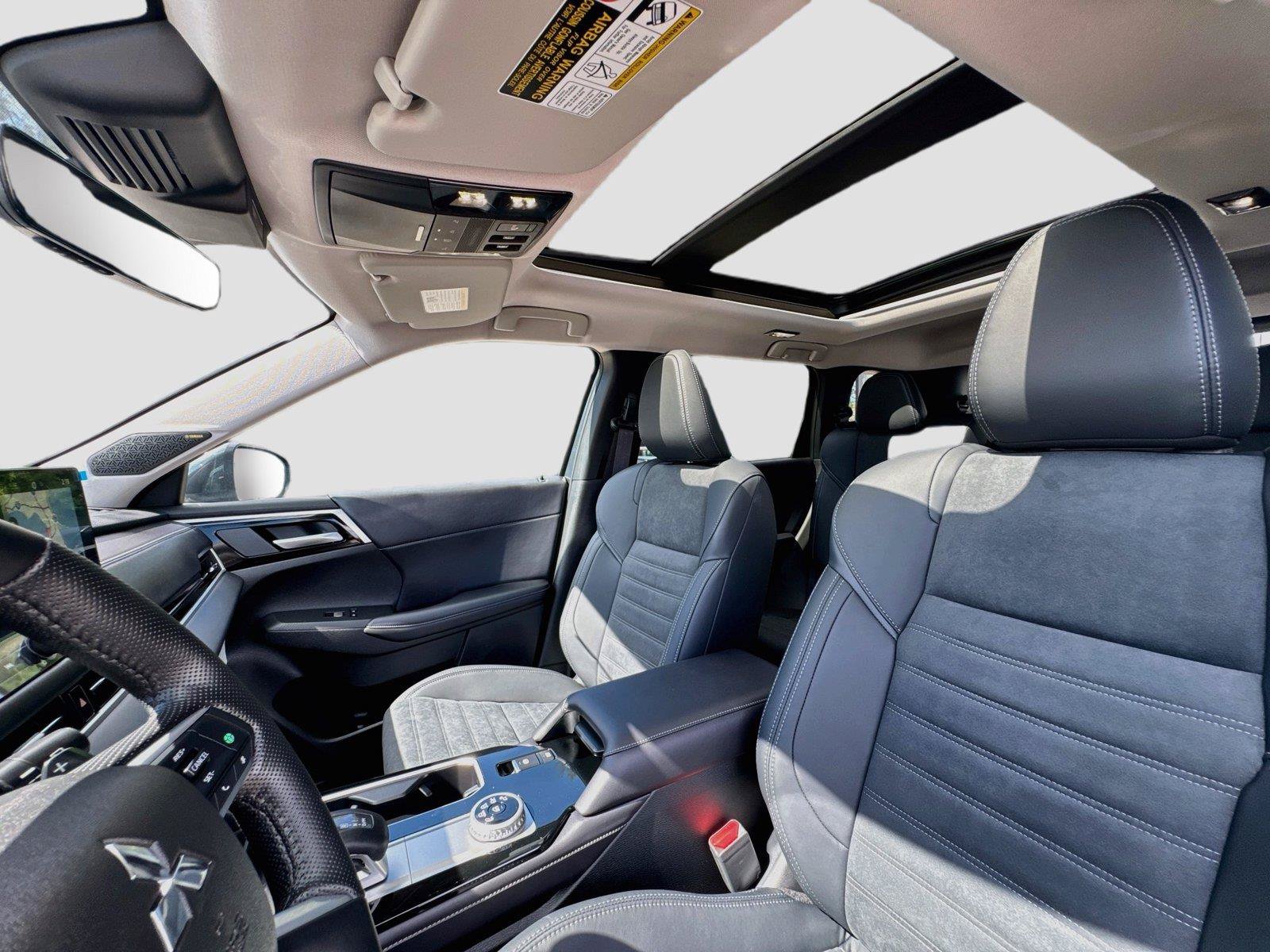 New 2026 Mitsubishi Outlander SE FWD image 24