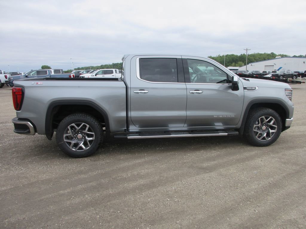 New 2026 GMC Sierra 1500 SLT w/ SLT Premium Package AWD/4WD image 3