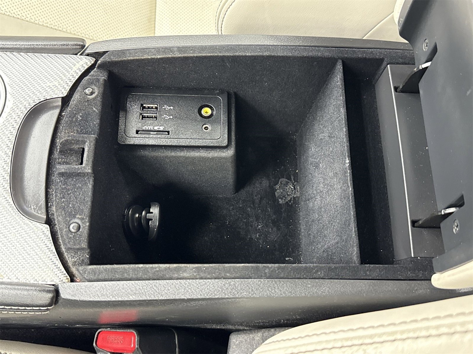 Used 2017 INFINITI Q60 Red Sport 400 image 39