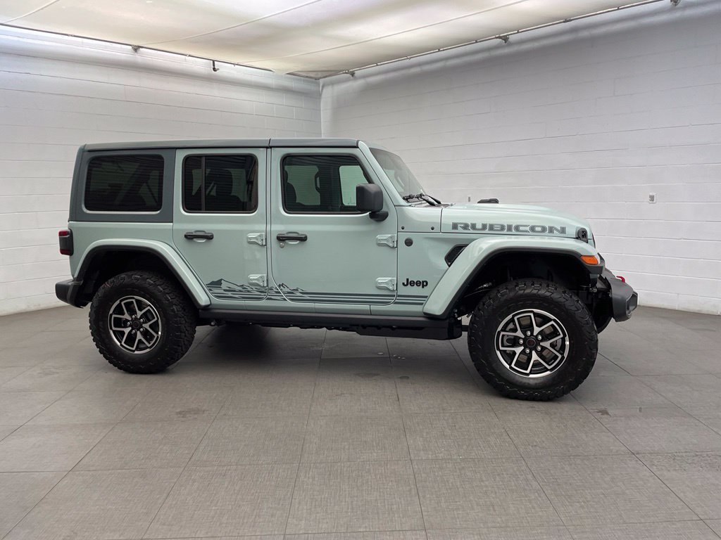 New 2026 Jeep Wrangler Unlimited Rubicon w/ Rockslide Package AWD/4WD image 2