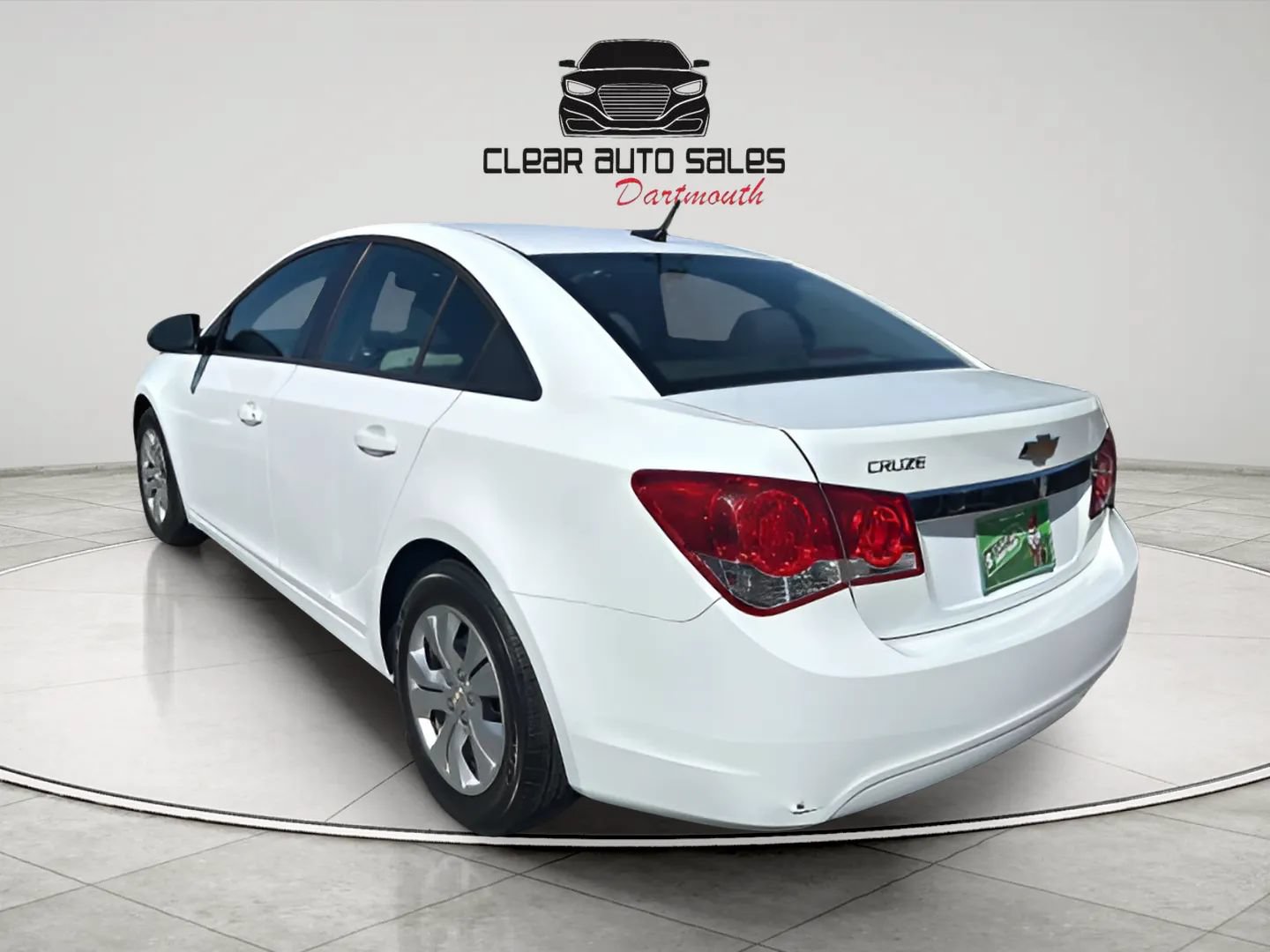 Used 2013 Chevrolet Cruze LS FWD image 4