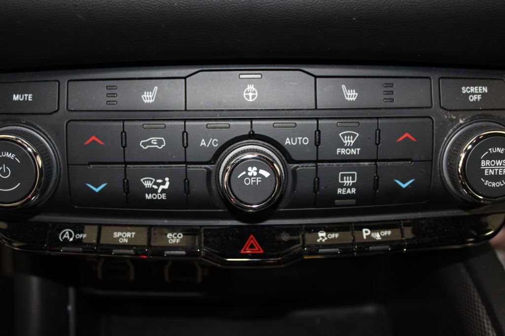 Used 2024 Dodge Durango GT image 29