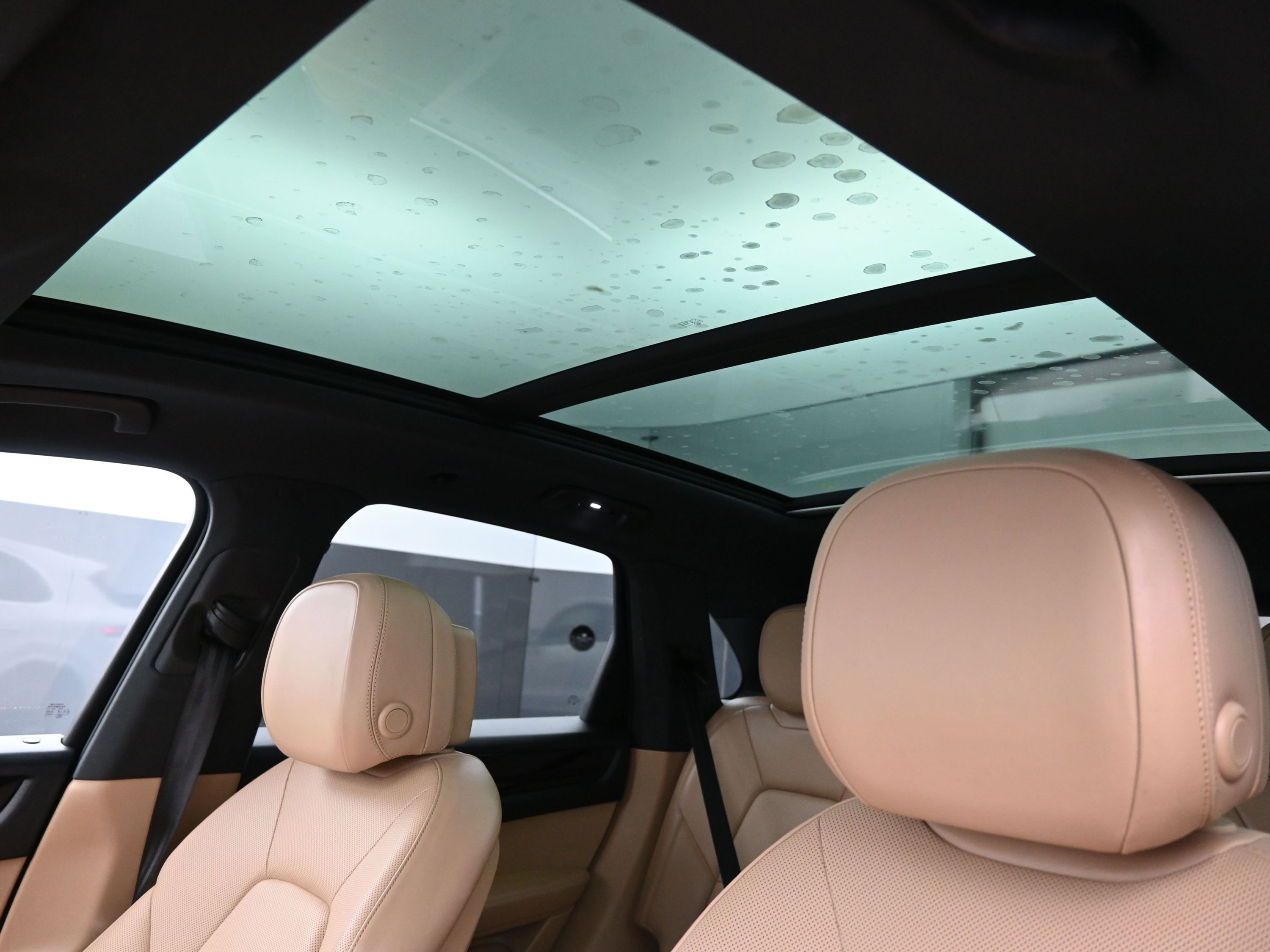 Used 2022 Porsche Cayenne image 21