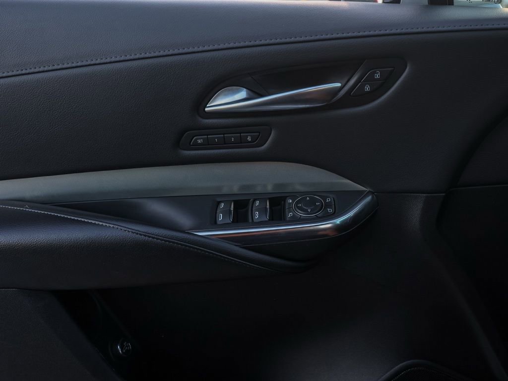 Used 2023 Cadillac XT4 Premium Luxury image 24