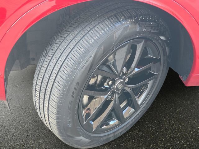 Certified 2025 Land Rover Discovery Sport S image 34