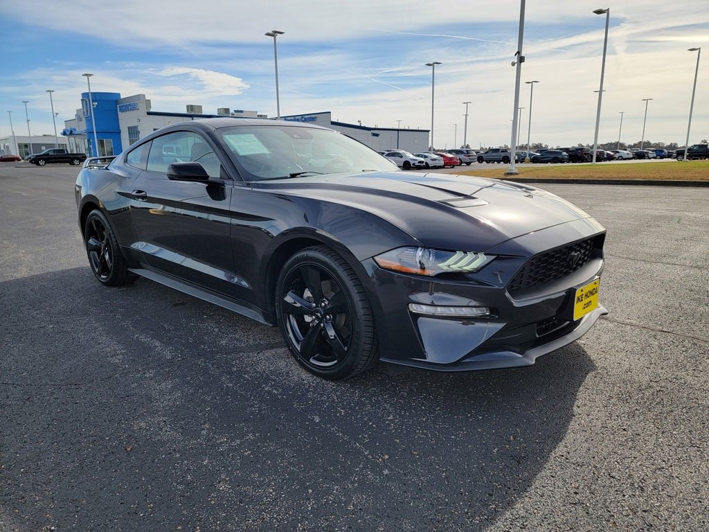 Used 2022 Ford Mustang Premium w/ Equipment Group 201A image 6