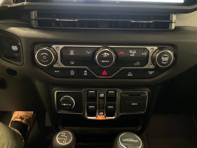 New 2026 Jeep Gladiator Sport AWD/4WD image 20