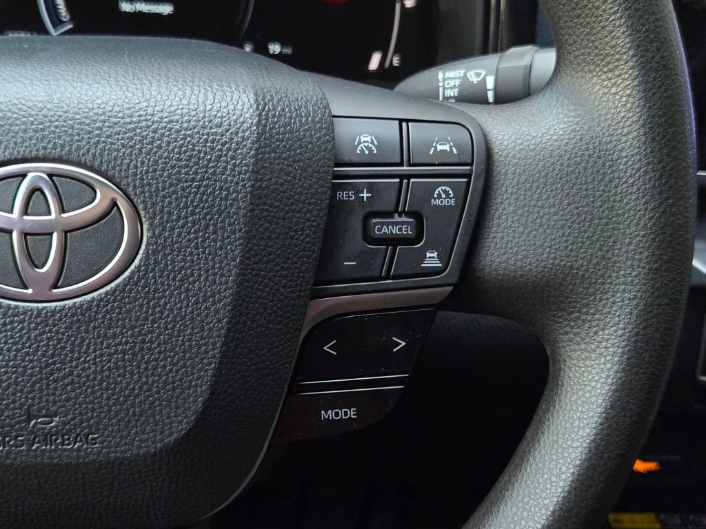 Used 2025 Toyota Camry LE image 22