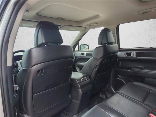 Used 2024 Hyundai Santa Fe Limited FWD image 17